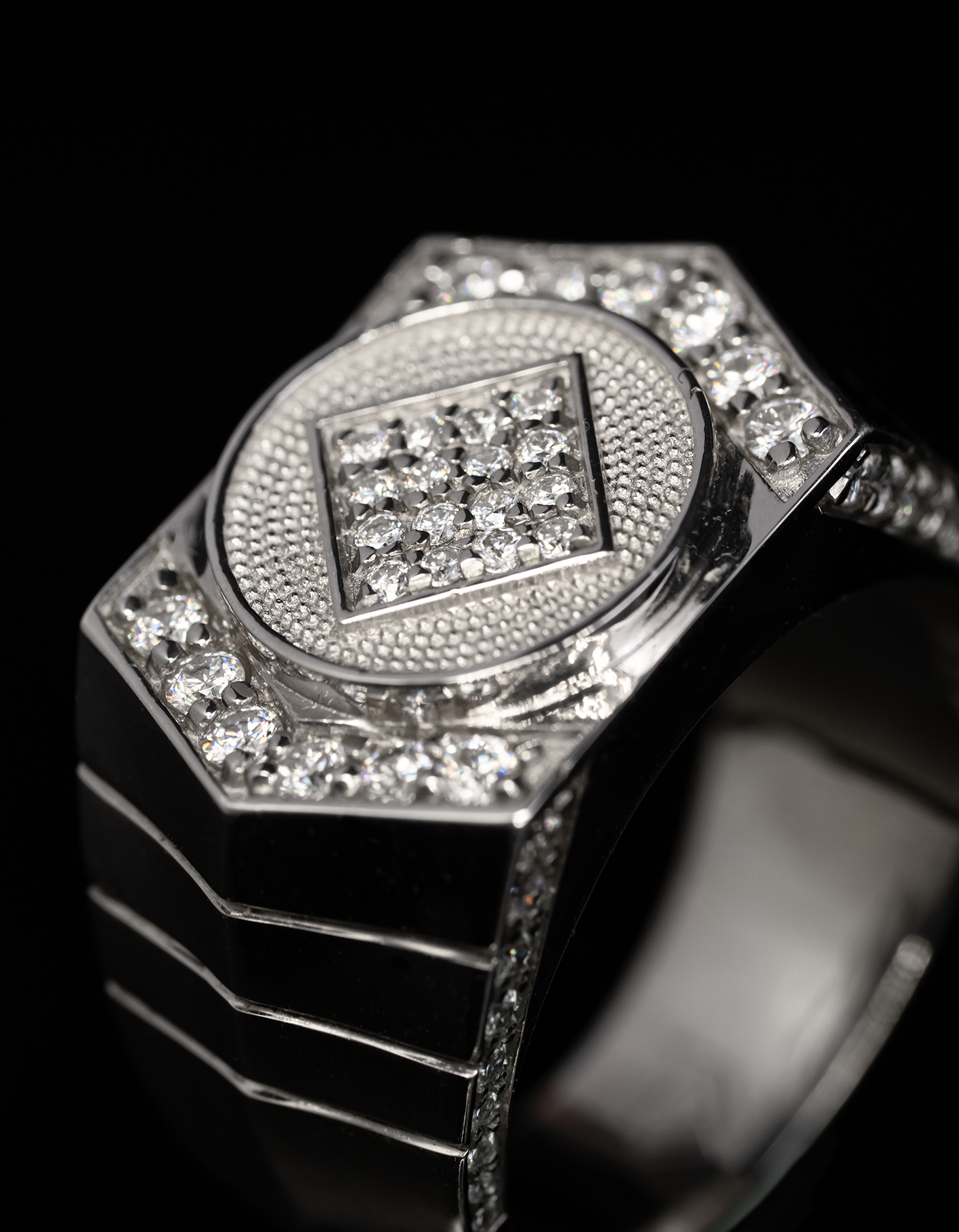 The Ace of Diamonds Rings